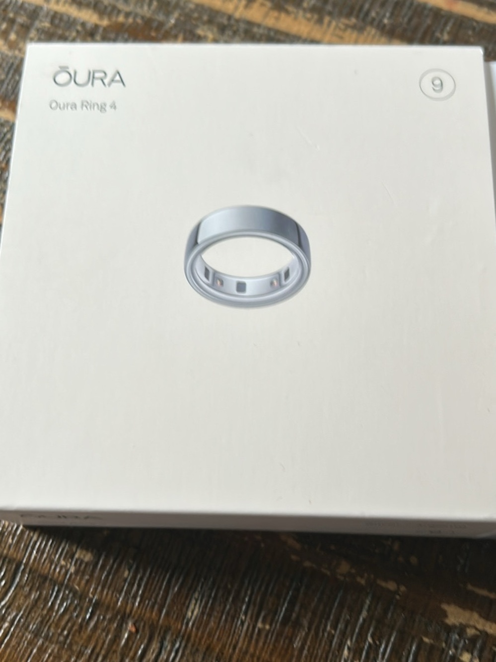 Oura Ring 4 Smart Ring - Silver Finish